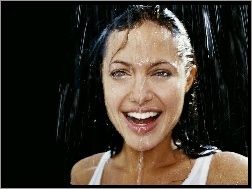 Angelina Jolie, mokre włosy