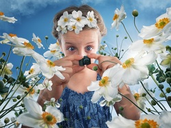 Śmieszne, Kwiaty, Dziewczynka, Aparat fotograficzny