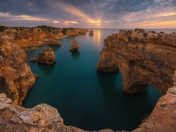 Portugalia, Skały, Region Algarve, Morze, Wschód słońca, Wybrzeże, Ocean Atlantycki