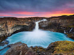 Wodospad Aldeyjarfoss, Rzeka Skjalfandafljot, Zachód słońca, Skały, Islandia, Bazaltowe