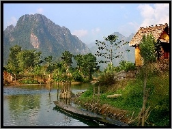 Chatka, Laos, Rzeka, Czółna