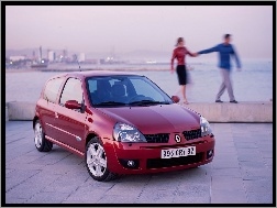 Czerwony Clio 2