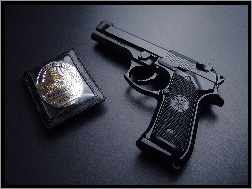 Beretta 92, Odznaka, Policyjna