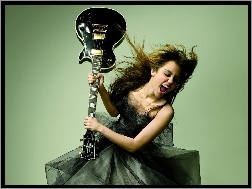 Miley Cyrus, Gitara