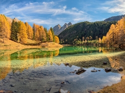 Jesień, Lai da Palpuogna, Góry, Gryzonia, Szwajcaria, Alpy Retyckie, Jezioro, Drzewa