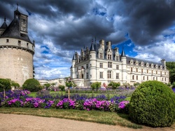 Chmury, Chateau de Chenonceau, Kwiaty, Francja, Miejscowość Chenonceaux, Zamek Chenonceau, Ogród