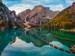 Pomost, Jezioro, Lasy, Południowy Tyrol, Lago di Braies, Dolomity, Włochy, Pragser Wildsee, Góry, Łódki