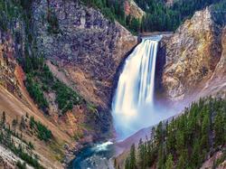 Drzewa, Górny, Wodospad, Upper Yellowstone River Falls, Stan Wyoming, Stany Zjednoczone, Rzeka Yellowstone, Skały, Park Narodowy Yellowstone