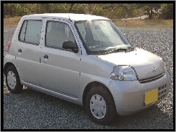 Daihatsu Esse, Hatchback