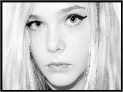 Elle Fanning, Oczy