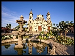 Granada, Fontanna, Odbicie, Kościół, Nikaragua, Guadalupe