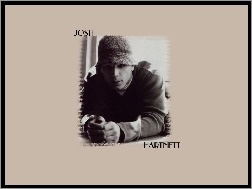 Josh Hartnett, czapka