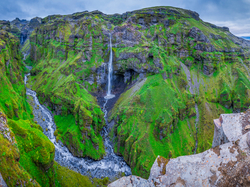Góry, Kanion Mulagljufur, Omszałe, Skały, Wodospad Hangandifoss, Islandia