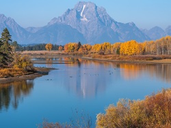 Jesień, Rzeka, Snake River, Góry, Stan Wyoming, Stany Zjednoczone, Teton Range, Park Narodowy Grand Teton, Drzewa