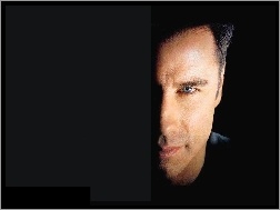 John Travolta, pół twarzy