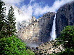 Stan Kalifornia, Drzewa, Góry, Park Narodowy Yosemite, Stany Zjednoczone, Wodospad
