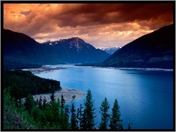 Kanada, Góry, Jezioro, Chmury