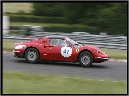 Klasyków, Ferrari Dino, Wyścig