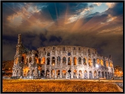 Koloseum, Włochy, Rzym, Oświetlone