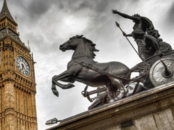 Big Ben, Rzeźba Boadicea i jej córki, Londyn, Anglia, Koń