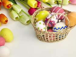 Koszyk, Kwiaty, Tulipany, Kolorowe, Wielkanoc, Pisanki