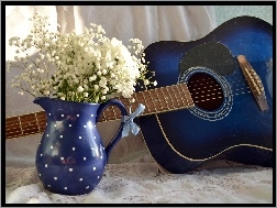 Kwiaty, Dzbanek, Gitara, Białe