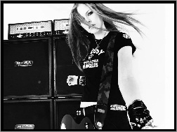 Avril Lavigne, MESA