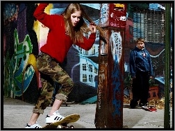 Avril Lavigne, Skate