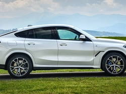 Białe, BMW X6, M Sport, Bok