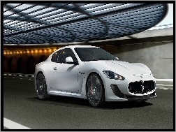 Maserati, Światła