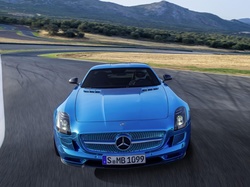 Niebieski, Mercedes SLS