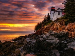 Morze, Stan Maine, Park Narodowy Acadia, Skały, Zachód słońca, Bass Harbor, Stany Zjednoczone, Latarnia morska