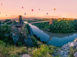Balony, Most, Rzeka