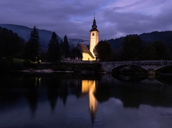 Gmina Bohinj, Jezioro Bohinj, Drzewa, Kościół św Jana, Słowenia, Most