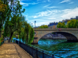 Francja, Most, Rzeka