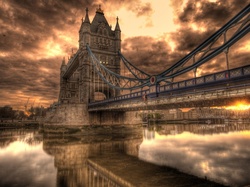 Most, Londyn, Zachód Słońca