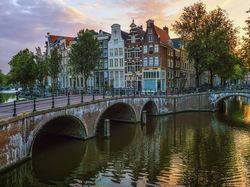 Mosty, Kanał Keizersgracht, Amsterdam, Holandia, Domy