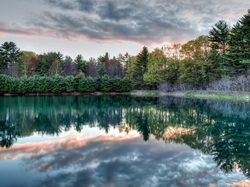 Bartlett, Thorne Pond, Drzewa, Stan New Hampshire, Stany Zjednoczone, Chmury, Staw, Odbicie