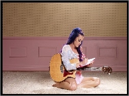Notatnik, Katy Perry, Gitara