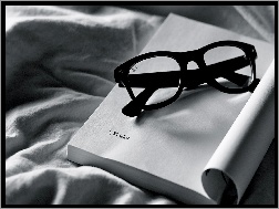 Okulary, Notes