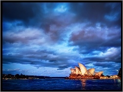 Chmury, Opera, Sydney