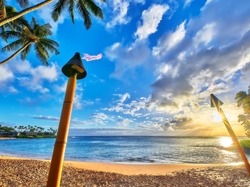 Chmury, Wyspa Maui, Wschód słońca, Plaża, Morze, Hawaje, Palmy