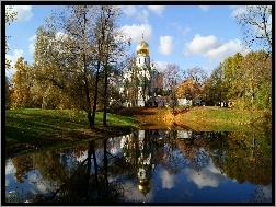 Cerkiew, Park, Rzeka