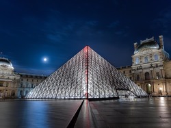 Księżyc, Paryż, Noc, Luwr, Muzeum Sztuki, Francja, Piramida
