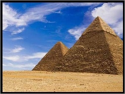 Piramidy, Pustynia
