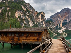 Góry, Pomost, Szopa, Dolomity, Włochy, Jezioro Pragser Wildsee