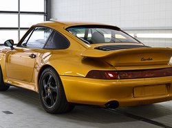 Porsche 911 Turbo, Tył
