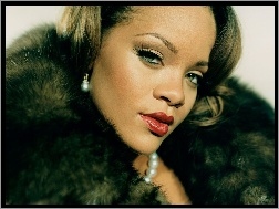 Rihanna, Futro
