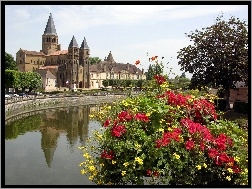 Parey, Rzeka, Kwiaty, Le Monial, Burgundia, Zamek