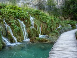Rzeka, Chorwacja, Park Narodowy Jezior Plitwickich, Wodospady, Plitwice, Pomost